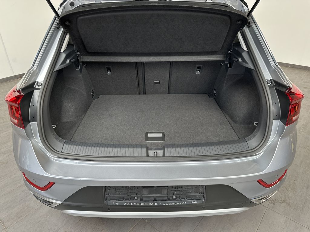 Volkswagen T-Roc 2023 г. Серебристый, пробег 59750 км