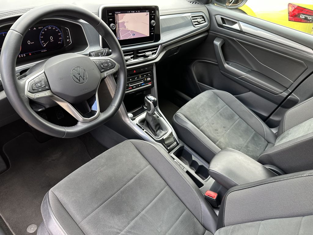 Volkswagen T-Roc 2023 г. Серебристый, пробег 59750 км