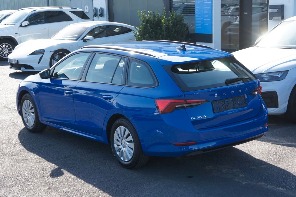 Skoda Octavia 2022 г. Синий, пробег 35380 км