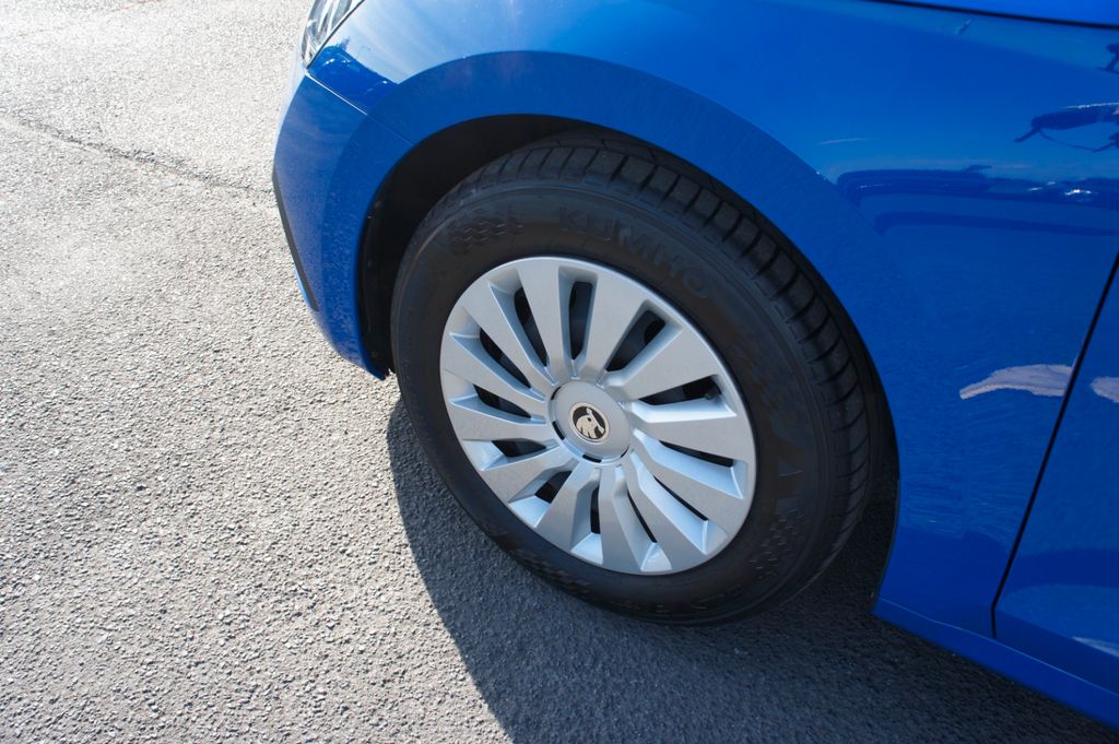 Skoda Octavia 2022 г. Синий, пробег 35380 км