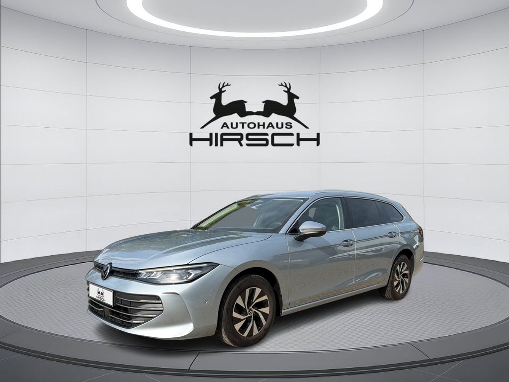 Volkswagen PASSAT VARIANT 2024 г. Серебристый, пробег 39990 км