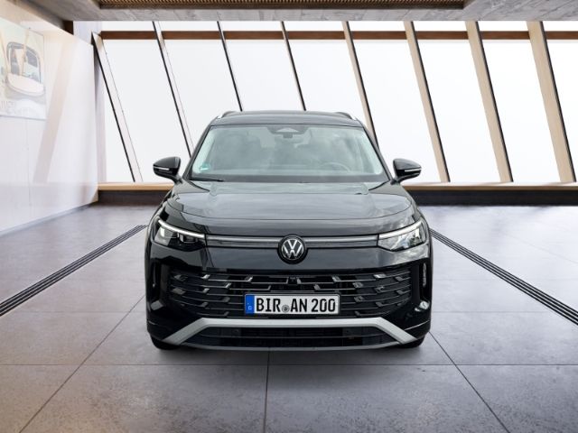 Volkswagen Tayron 2025 г. Чёрный, пробег 30000 км