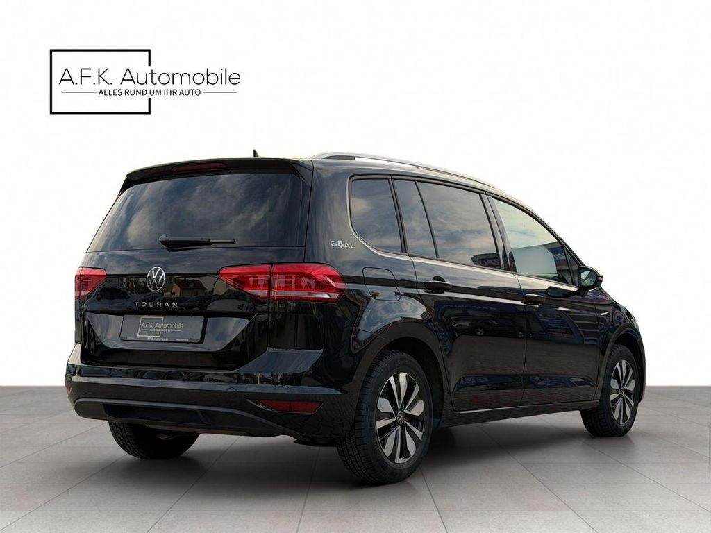 Volkswagen Touran 2026 г. Чёрный, пробег 8980 км