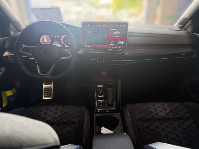 Volkswagen Golf 2025 г. Чёрный, пробег 35685 км