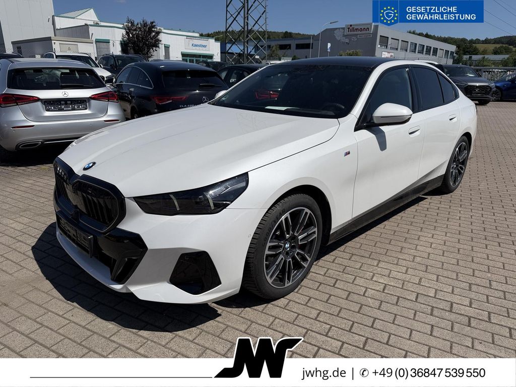 BMW 520 2024 г. Белый, пробег 41800 км