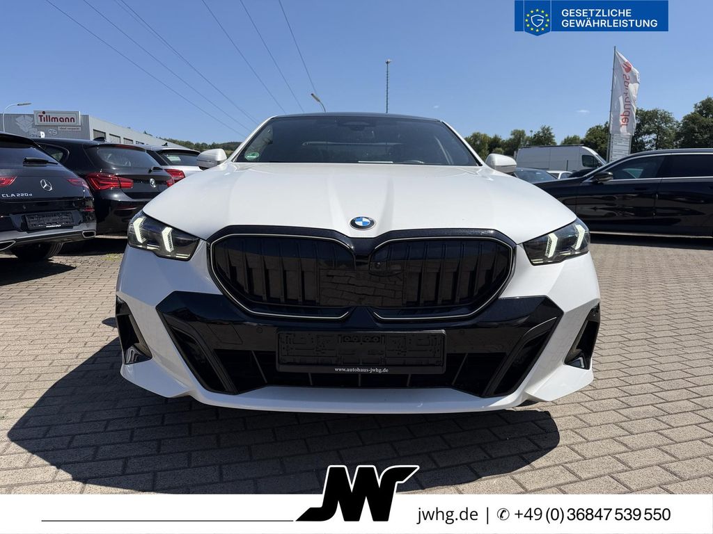 BMW 520 2024 г. Белый, пробег 41800 км