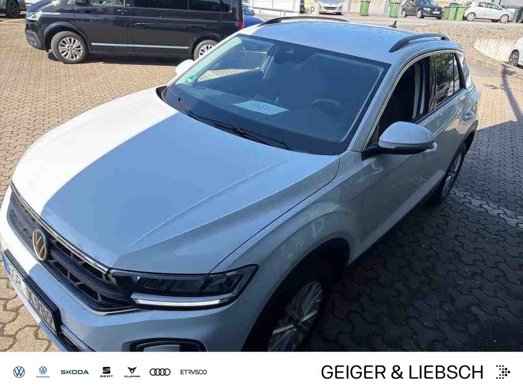 Volkswagen T-Roc 2023 г. Белый, пробег 50700 км