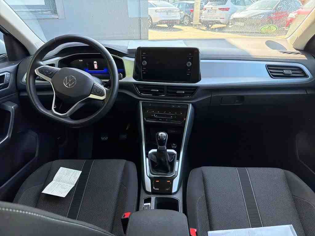 Volkswagen T-Roc 2023 г. Белый, пробег 50700 км