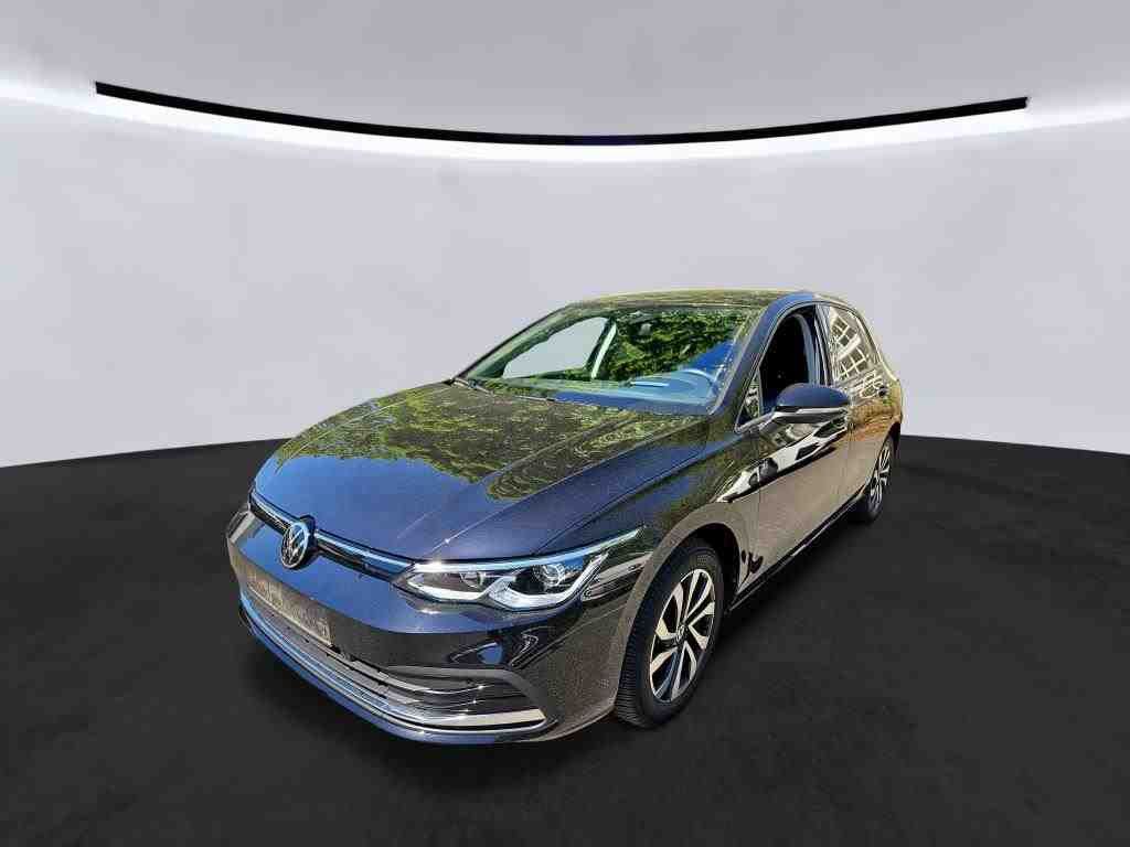 Volkswagen Golf 2023 г. Чёрный, пробег 42000 км