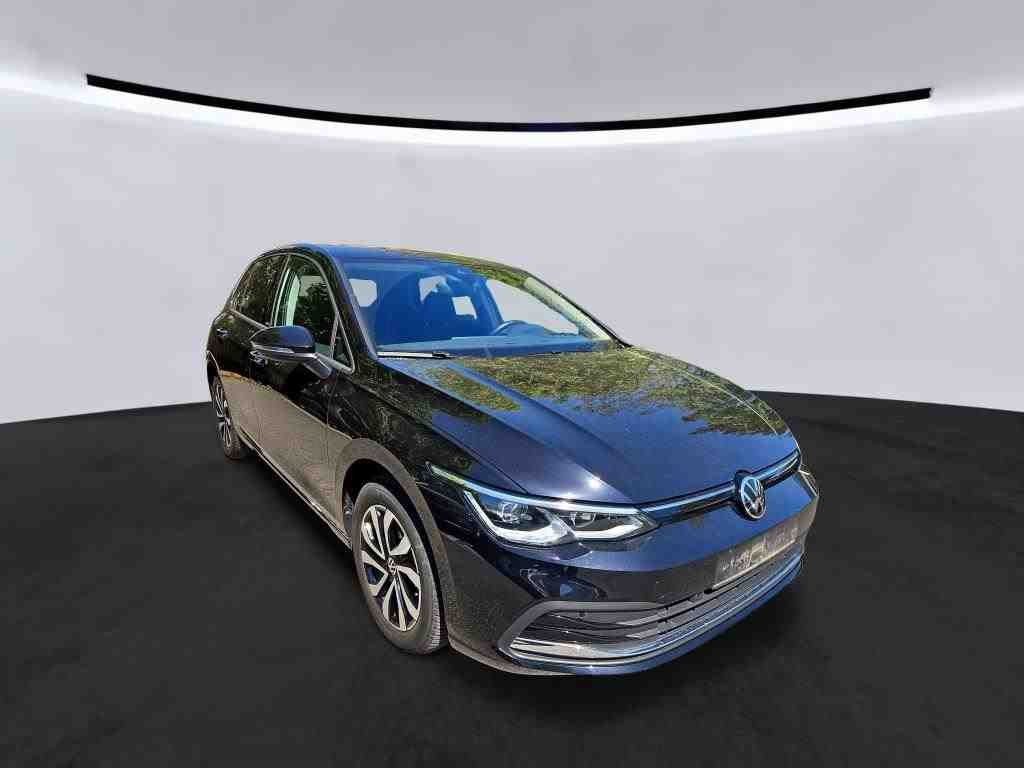 Volkswagen Golf 2023 г. Чёрный, пробег 42000 км