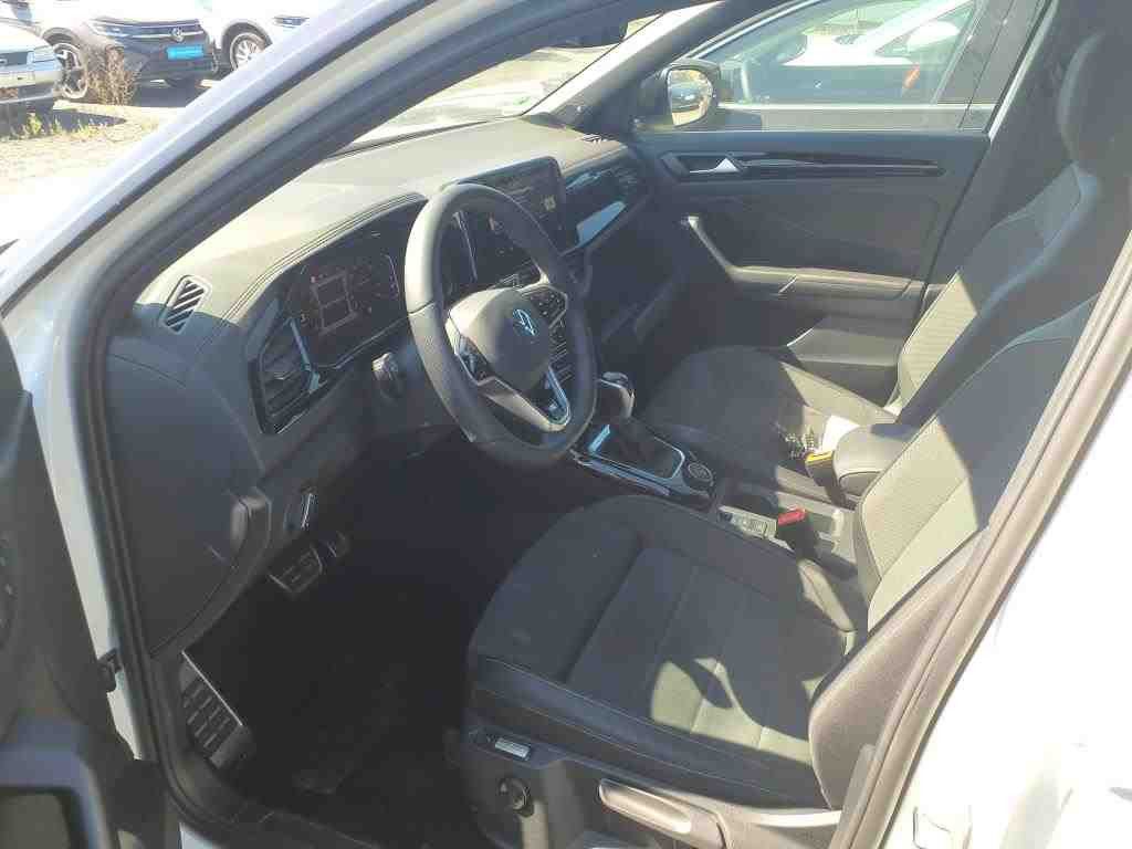 Volkswagen T-Roc 2022 г. Белый, пробег 21800 км