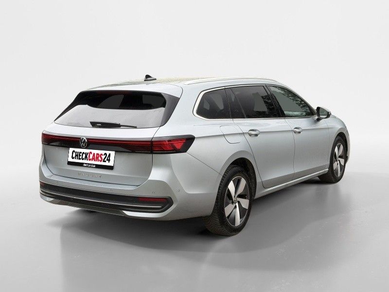 Volkswagen PASSAT VARIANT 2025 г. Серебристый, пробег 23708 км