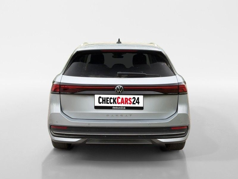 Volkswagen PASSAT VARIANT 2025 г. Серебристый, пробег 23708 км