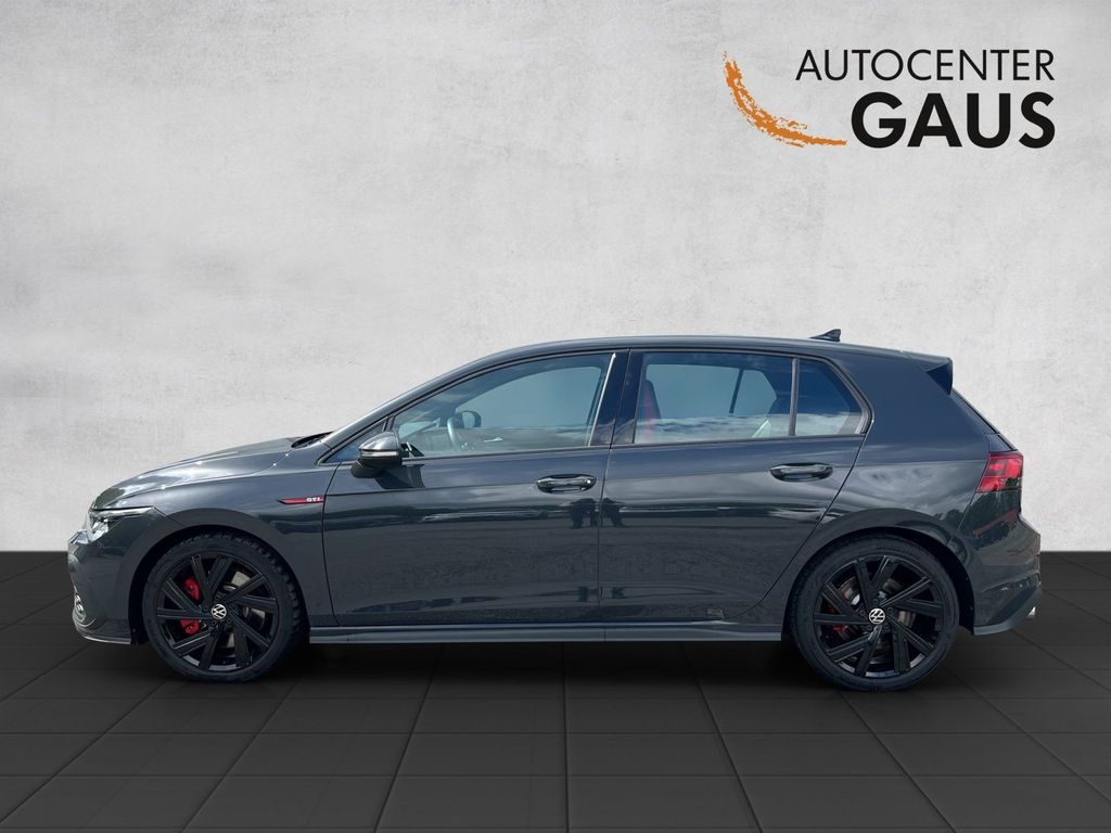 Volkswagen Golf 2023 г. Серый, пробег 48500 км