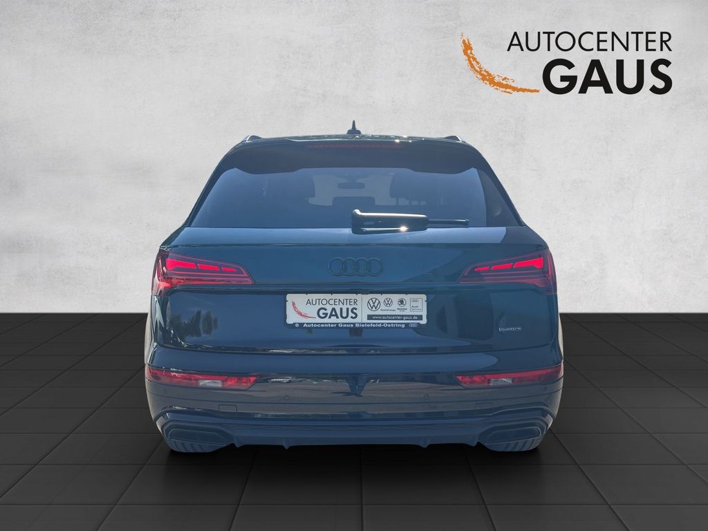 Audi Q5 2023 г. Чёрный, пробег 55232 км
