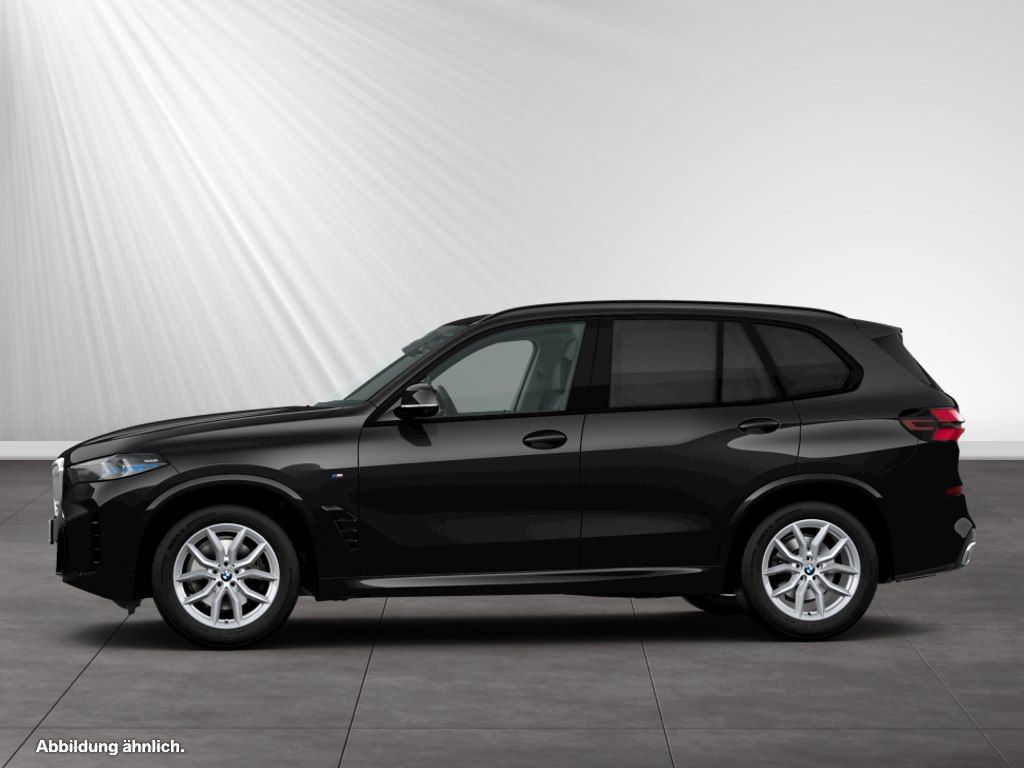 BMW X5 2025 г. Чёрный, пробег 26300 км