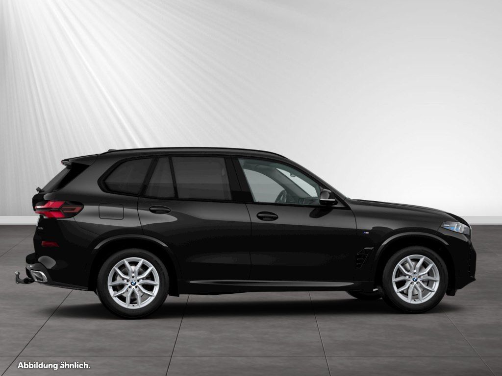 BMW X5 2025 г. Чёрный, пробег 26300 км