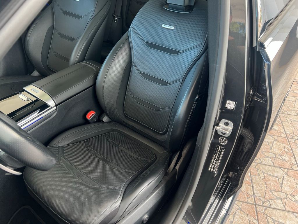 Mercedes-Benz C 43 AMG 2024 г. Серый, пробег 37887 км