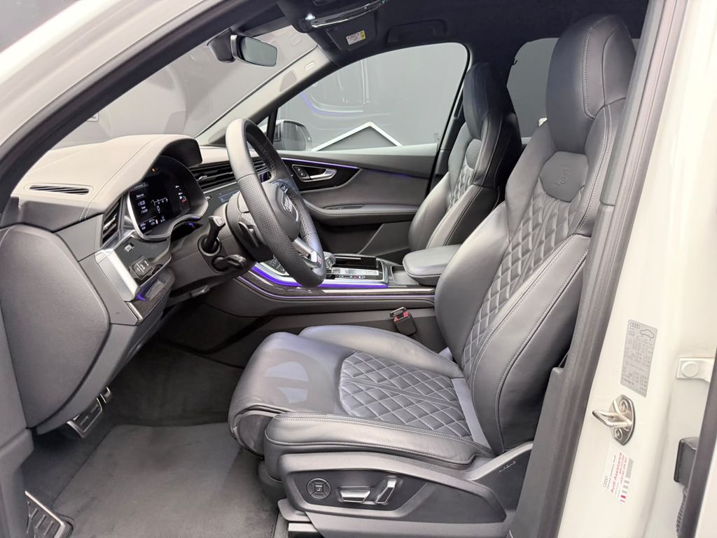 Audi SQ7 2024 г. Белый, пробег 38760 км