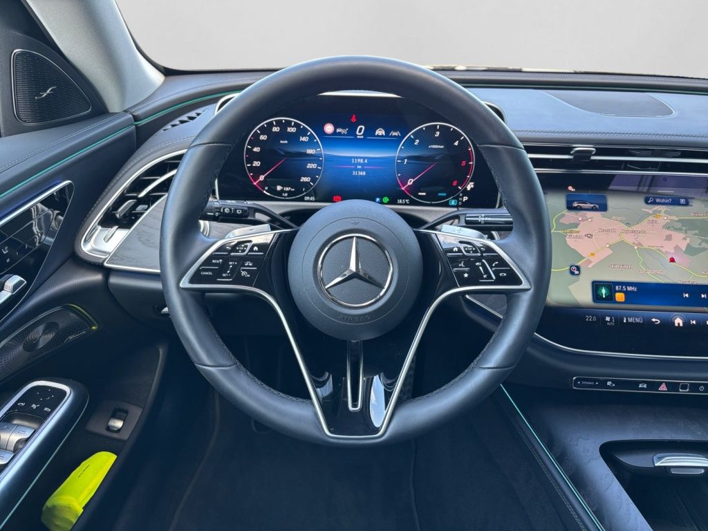 Mercedes-Benz E 220 2025 г. Серый, пробег 31361 км