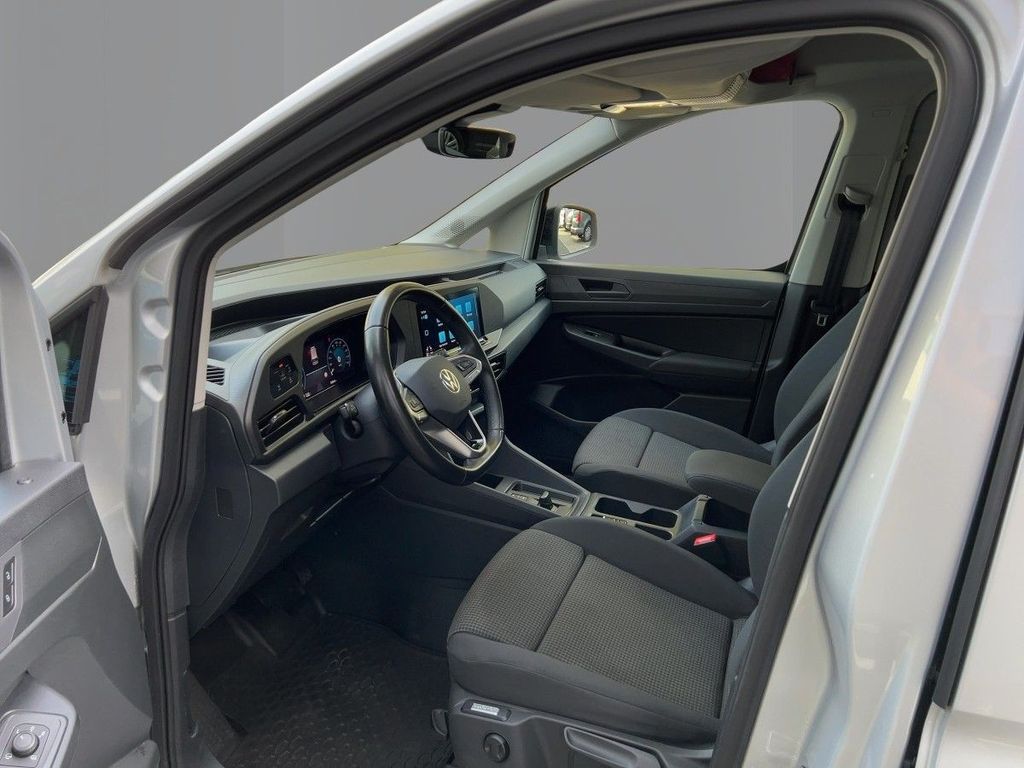 Volkswagen Caddy 2023 г. Серебристый, пробег 58844 км