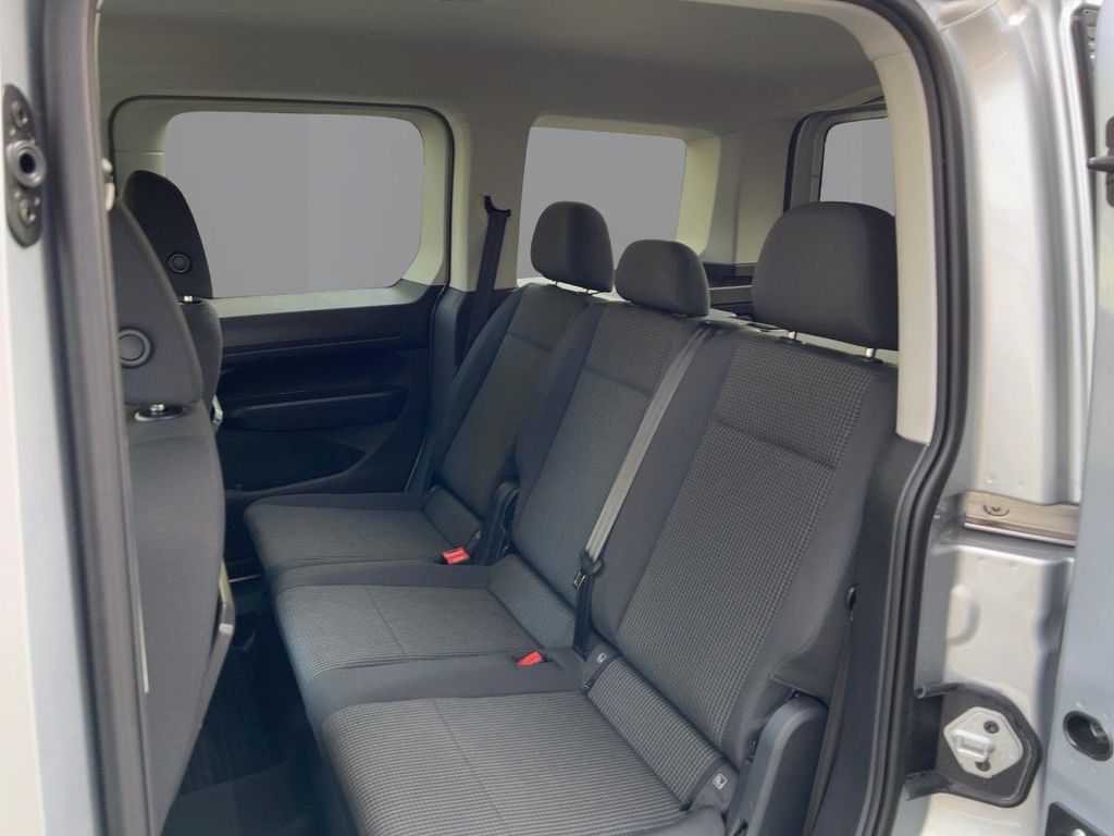 Volkswagen Caddy 2023 г. Серебристый, пробег 58844 км