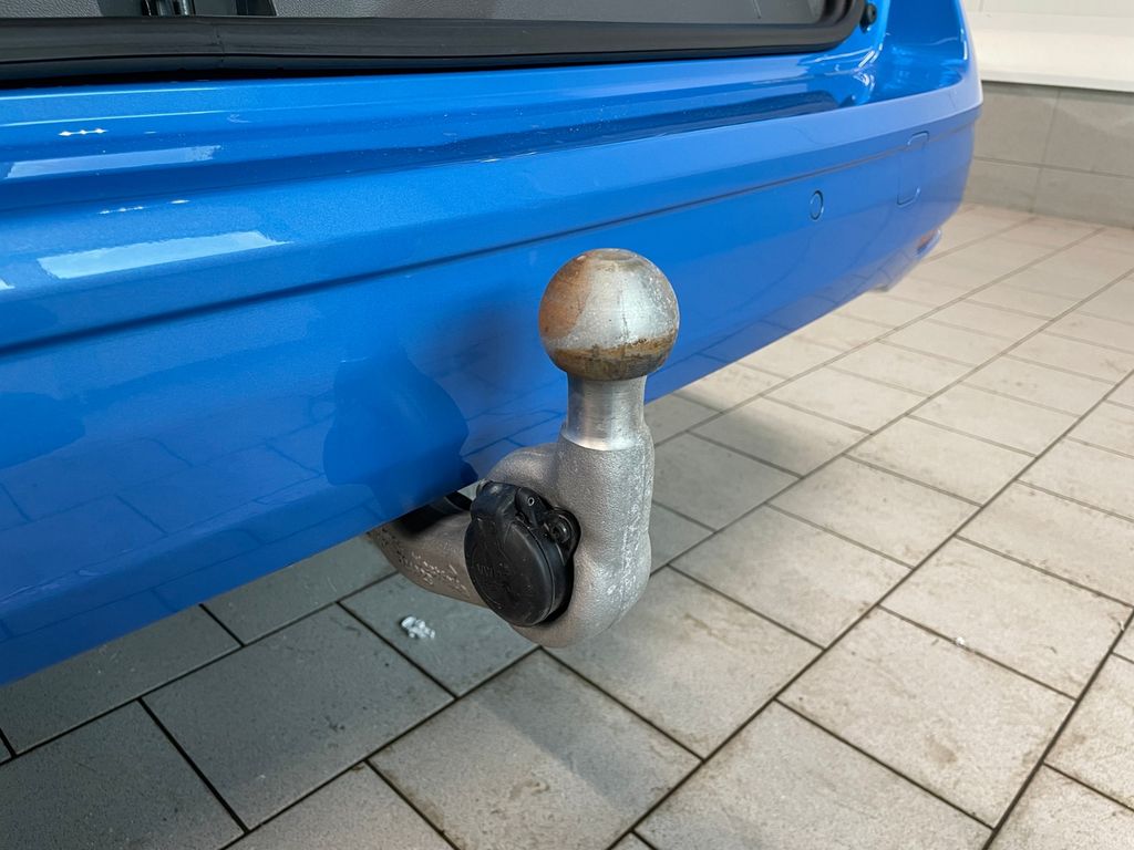 Volkswagen T7 MULTIVAN 2024 г. Синий, пробег 20200 км