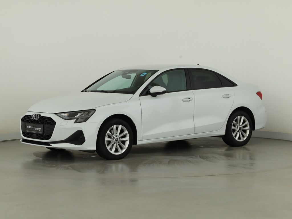 Audi A3 2024 г. Белый, пробег 43515 км