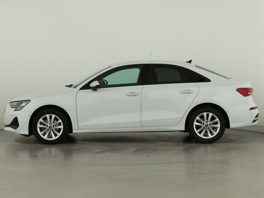 Audi A3 2024 г. Белый, пробег 43515 км