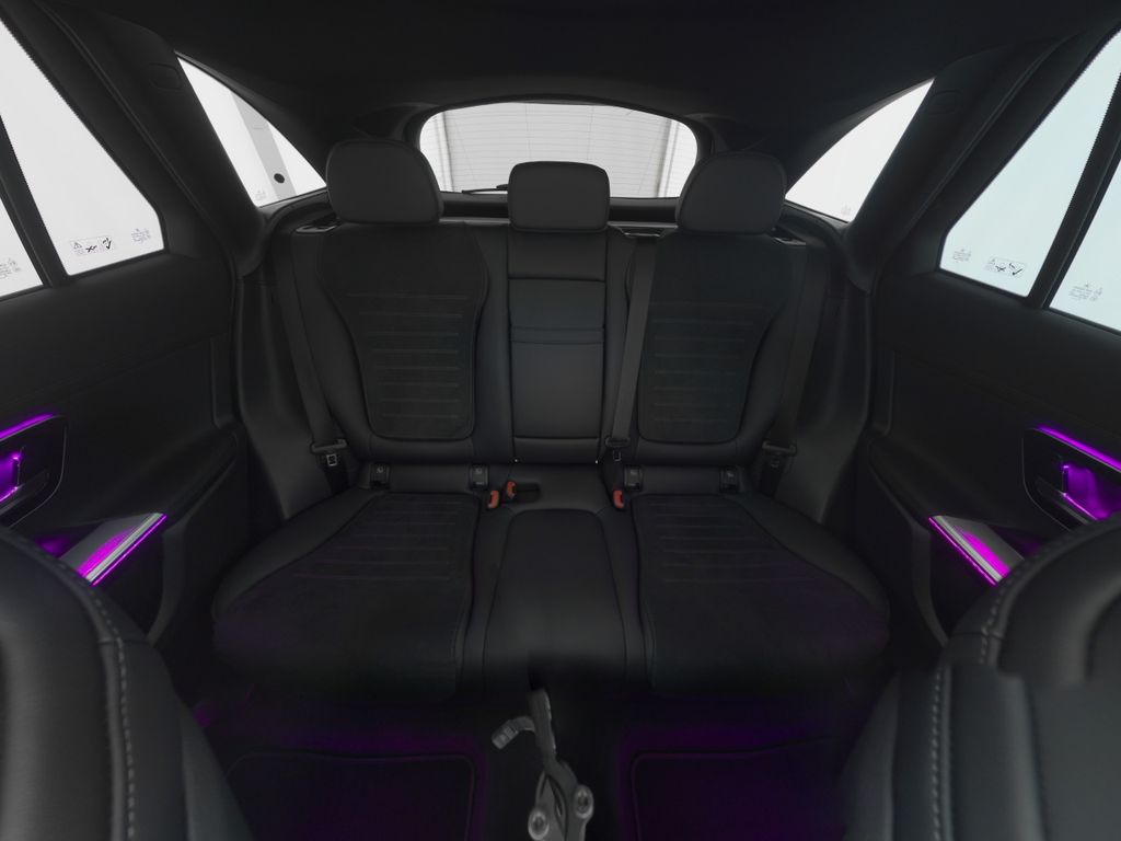 Mercedes-Benz GLC 220 2026 г. Белый, пробег 10951 км