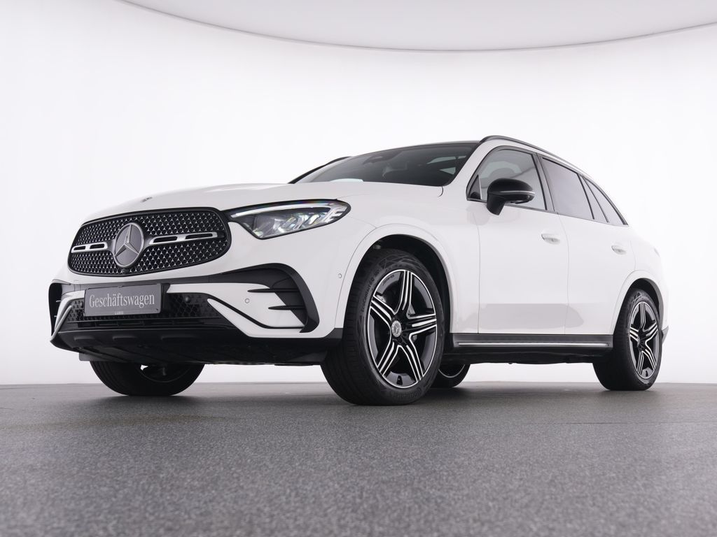 Mercedes-Benz GLC 220 2026 г. Белый, пробег 10951 км