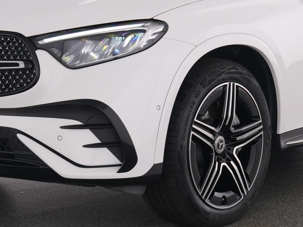 Mercedes-Benz GLC 220 2026 г. Белый, пробег 10951 км