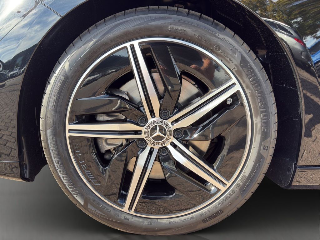 Mercedes-Benz CLA 200 SHOOTING BRAKE 2026 г. Чёрный, пробег 8000 км