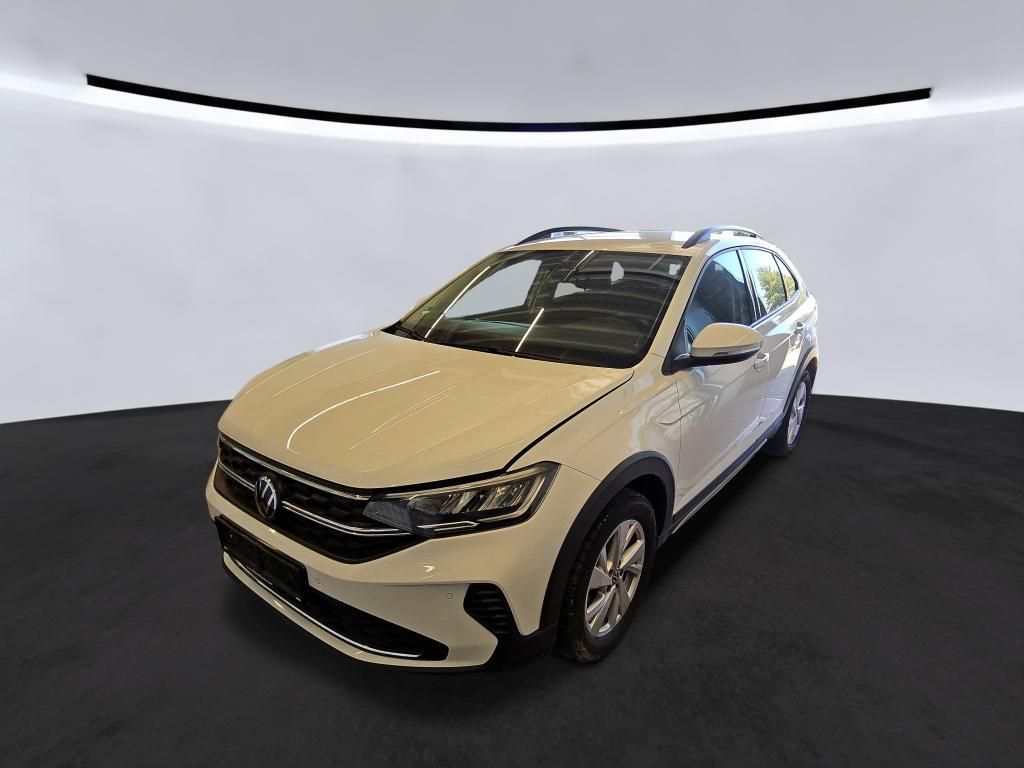 Volkswagen Taigo 2022 г. Белый, пробег 39685 км