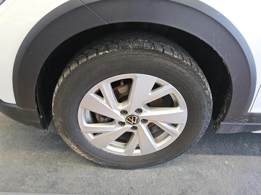 Volkswagen Taigo 2022 г. Белый, пробег 39685 км