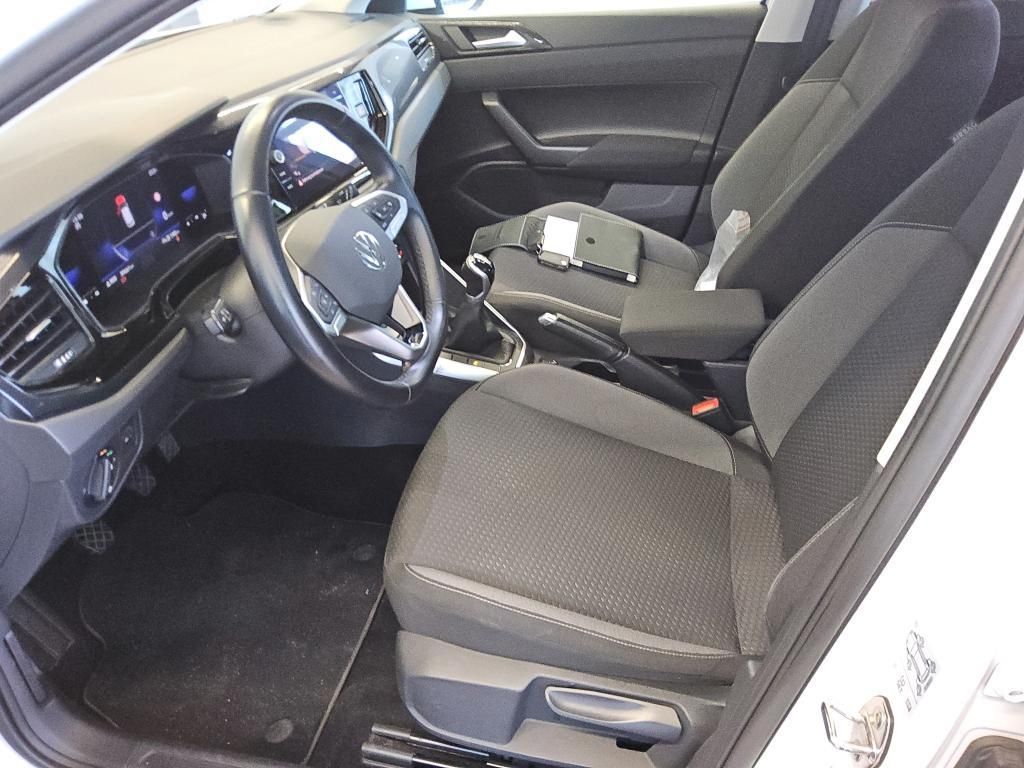 Volkswagen Taigo 2022 г. Белый, пробег 39685 км