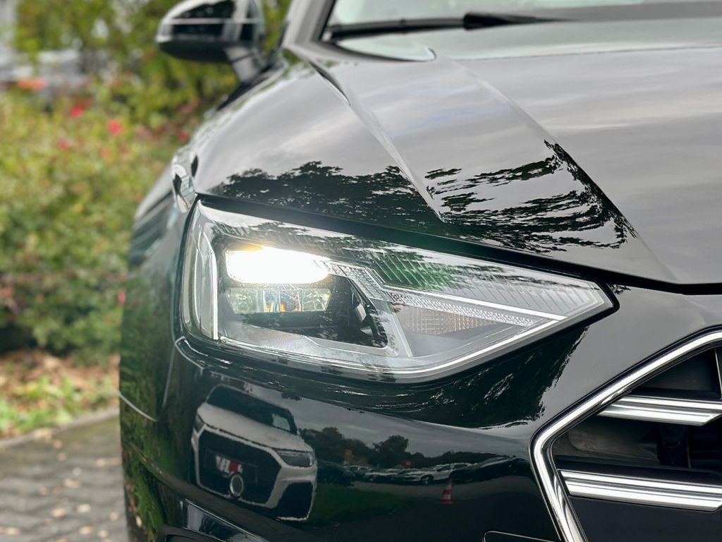 Audi A4 2023 г. Чёрный, пробег 33980 км
