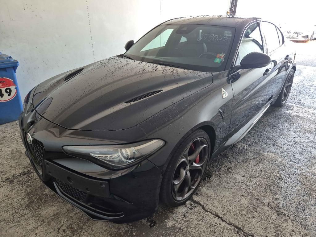 Alfa Romeo Giulia 2023 г. Чёрный, пробег 39900 км
