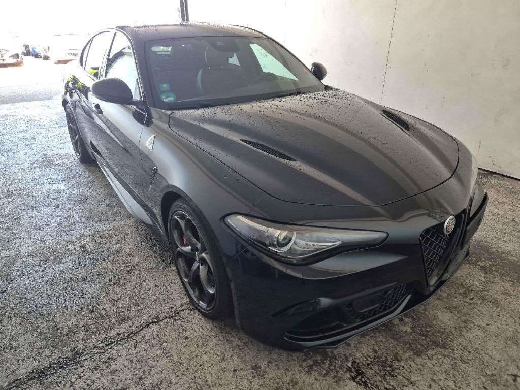 Alfa Romeo Giulia 2023 г. Чёрный, пробег 39900 км