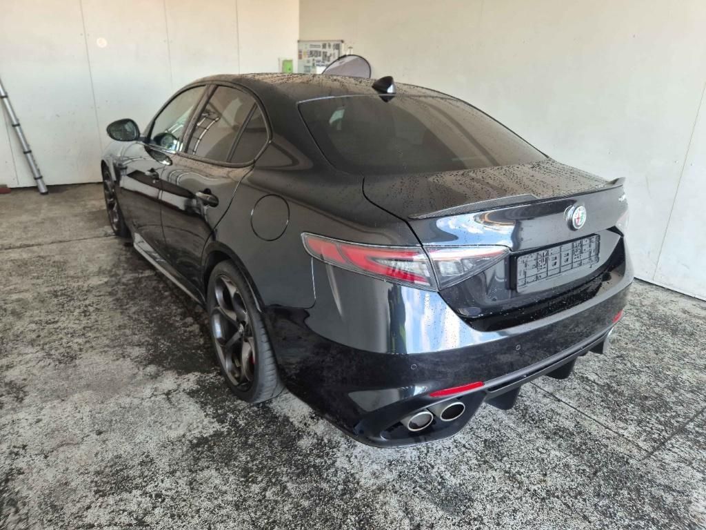 Alfa Romeo Giulia 2023 г. Чёрный, пробег 39900 км