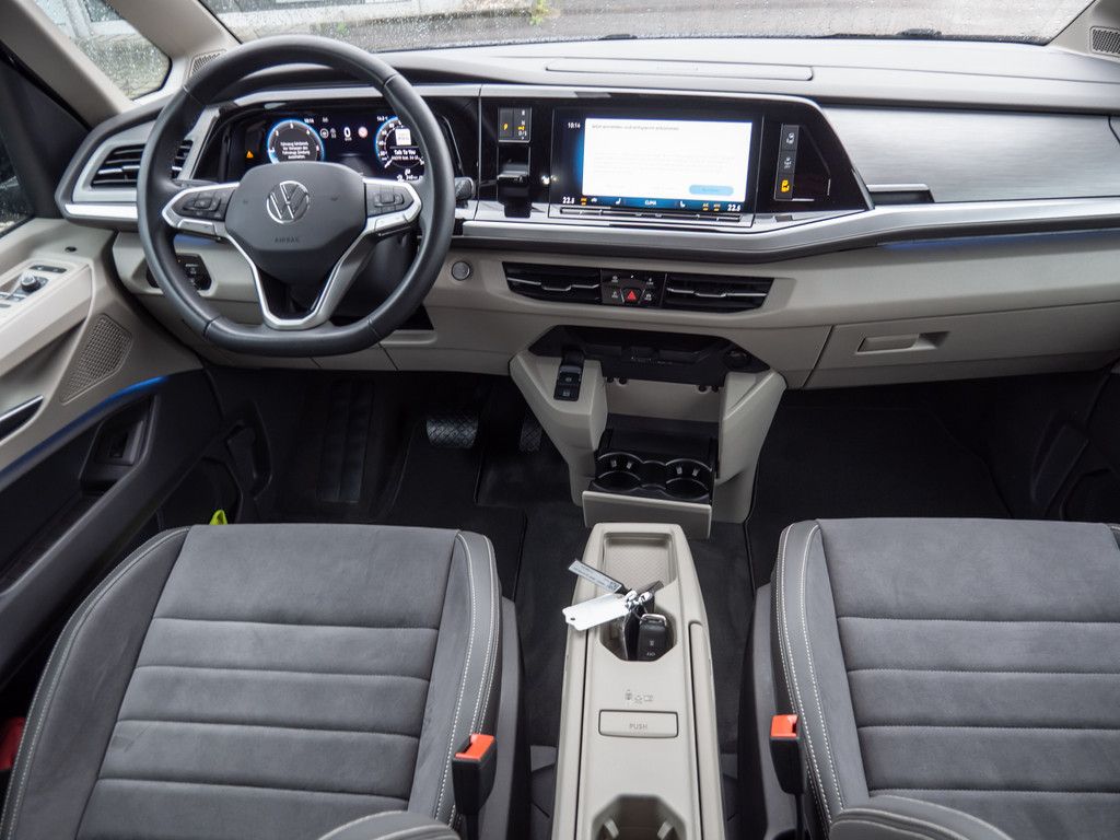 Volkswagen T7 MULTIVAN 2025 г. Синий, пробег 23488 км