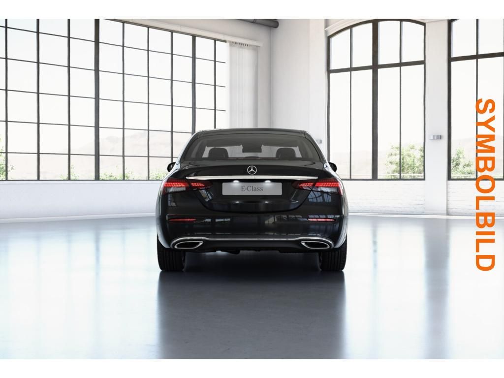 Mercedes-Benz E 220 2023 г. Чёрный, пробег 40532 км