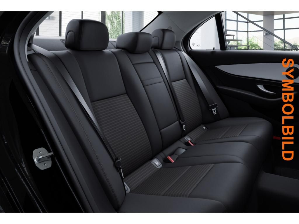 Mercedes-Benz E 300 2022 г. Чёрный, пробег 9067 км