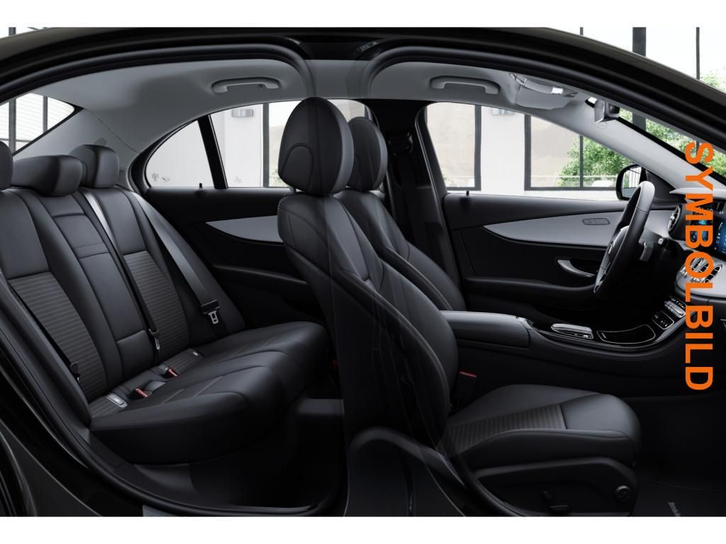 Mercedes-Benz E 300 2022 г. Чёрный, пробег 9067 км