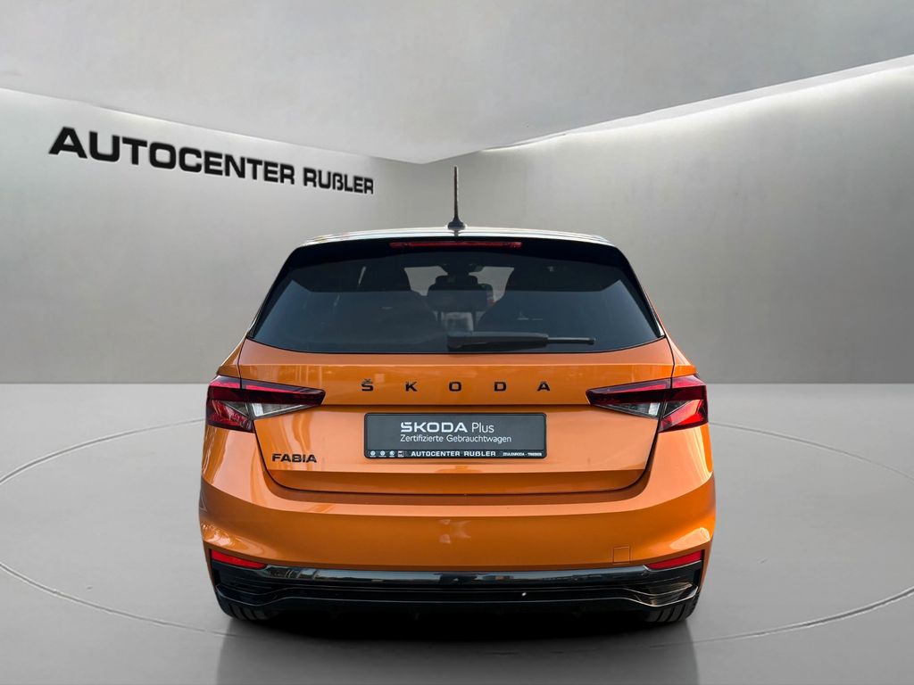 Skoda Fabia 2022 г. Оранжевый, пробег 52142 км