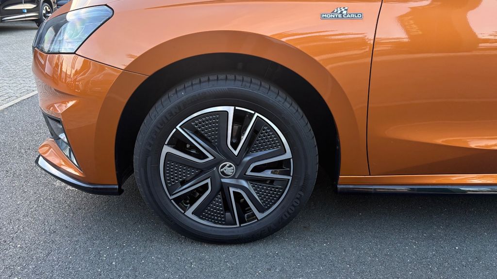 Skoda Fabia 2022 г. Оранжевый, пробег 52142 км
