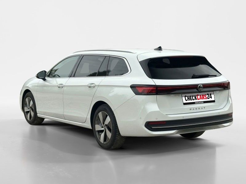 Volkswagen PASSAT VARIANT 2025 г. Белый, пробег 20959 км