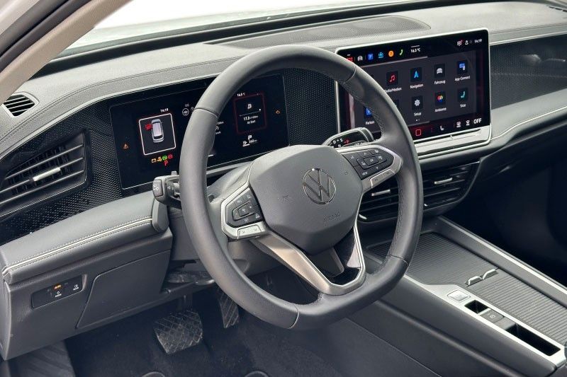 Volkswagen PASSAT VARIANT 2025 г. Белый, пробег 20959 км