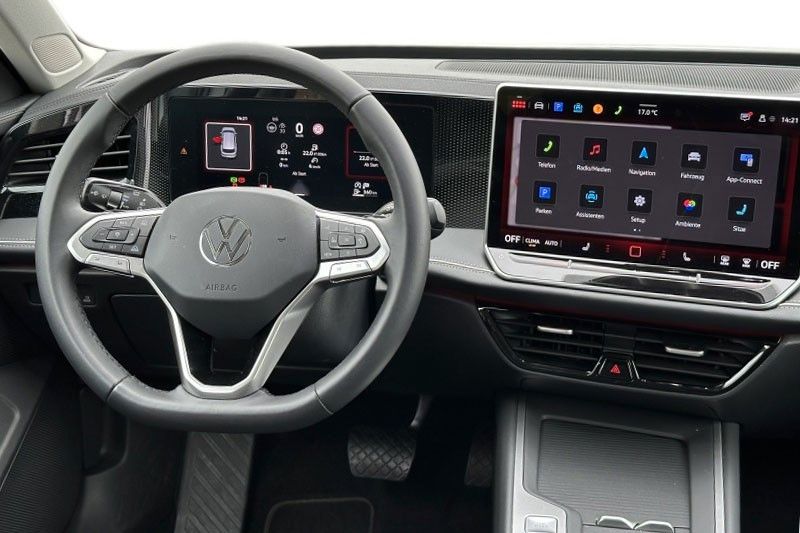 Volkswagen PASSAT VARIANT 2025 г. Белый, пробег 20959 км