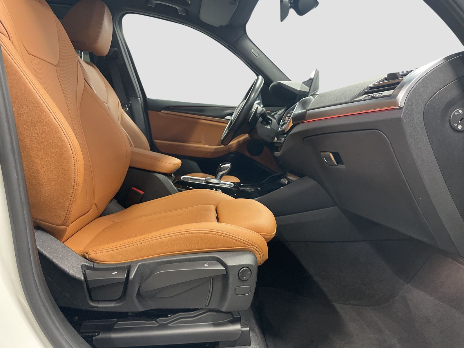 BMW X3 2023 г. Белый, пробег 56631 км